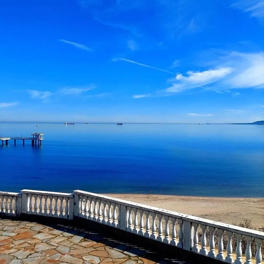 Aura Beach Apartment Burgas
